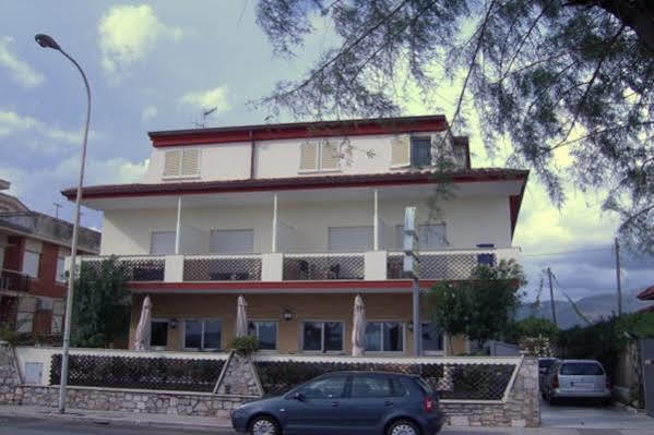 Villa Del Sole Terracina Exterior foto
